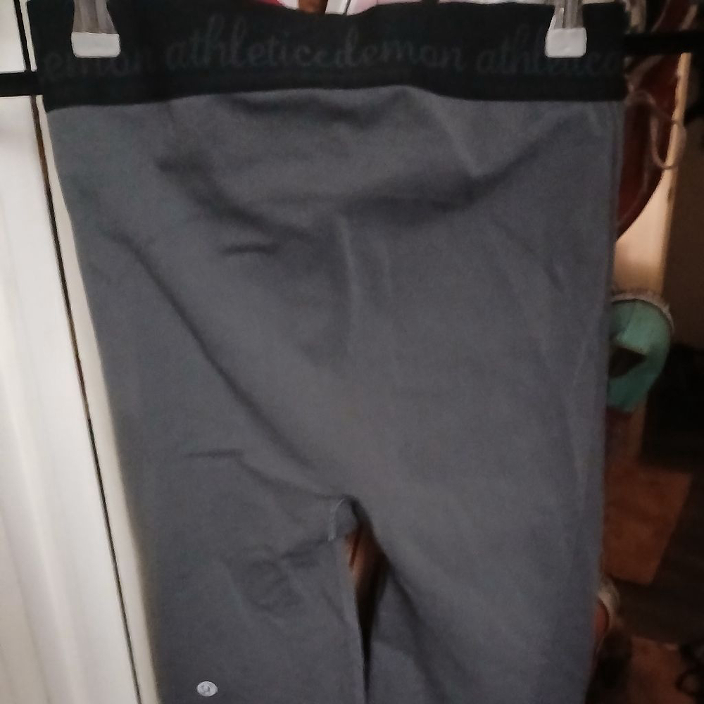 Women's Lululemon Gray & Black Leggings Size S